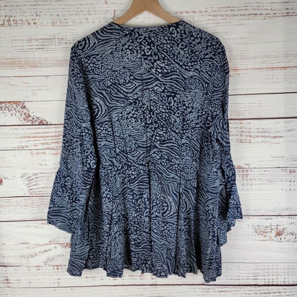 Torrid Navy Animal Print Crinkle Gauze Babydoll Top Size 2 2X 18-20 NWT - Picture 8 of 9